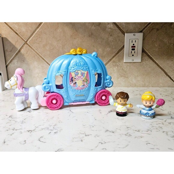 Fisher Price Little People Disney Princess Cinderalla's Dancing Carriage Playset - Picture 1 of 11